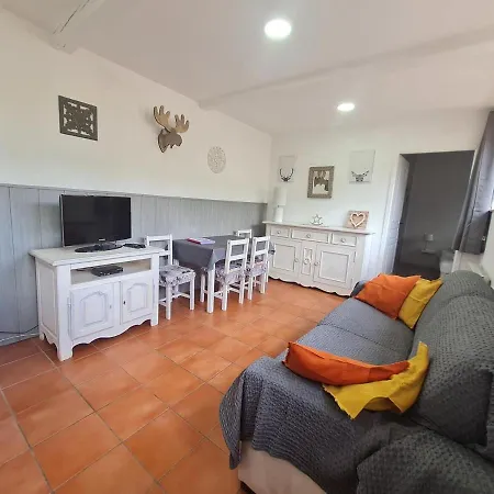 Le Saut Du Cerf Apartment